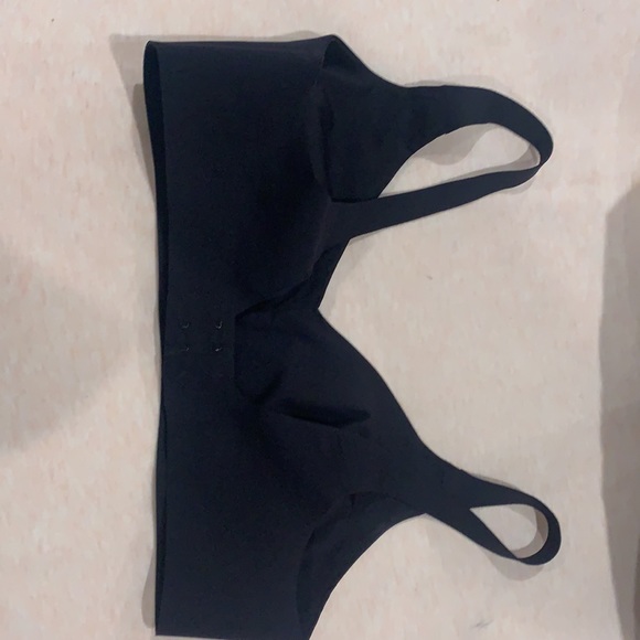 Lululemon black Like Nothing Bra 34C - Picture 4 of 4